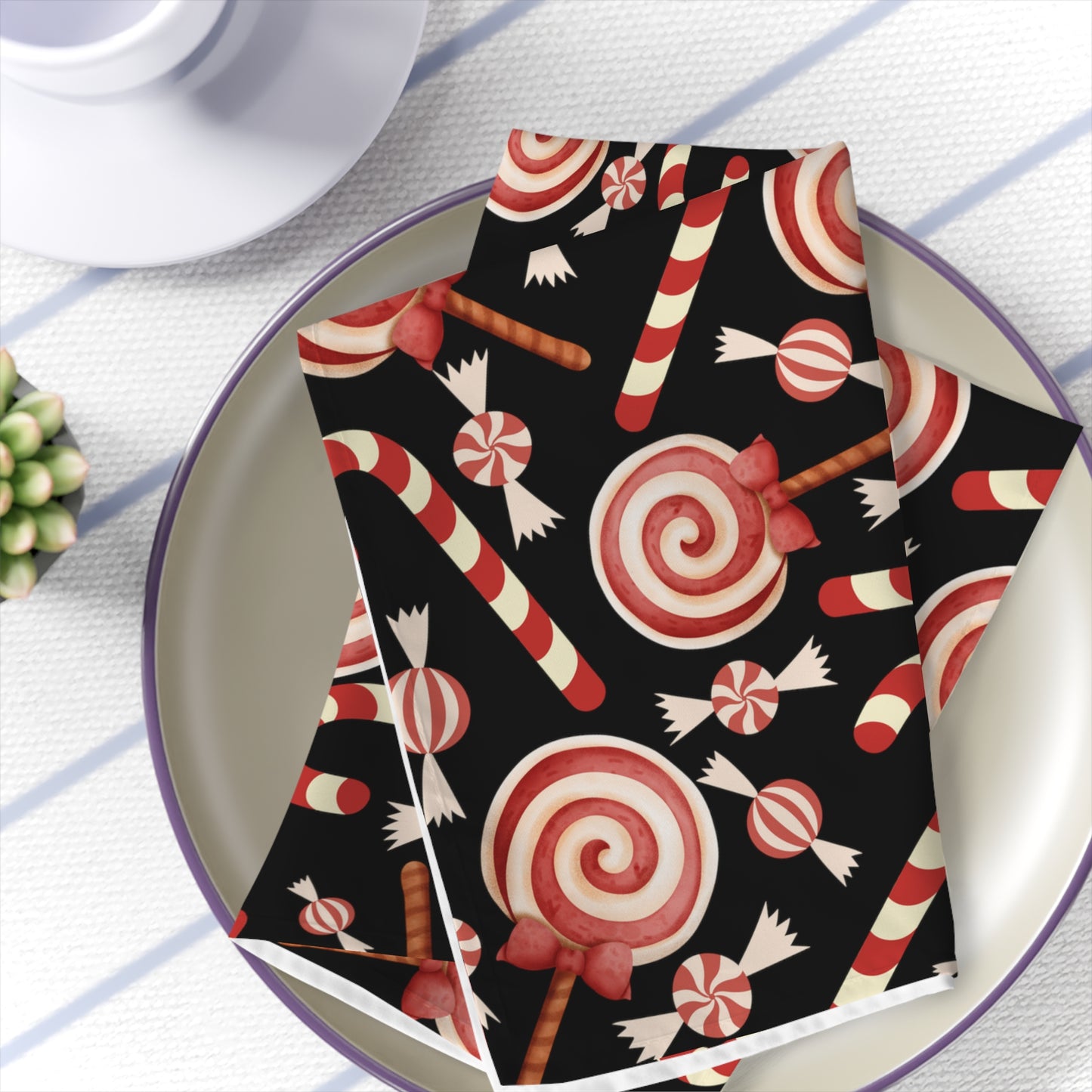 retro christmas candy cane christmas cloth napkins in a set of 4