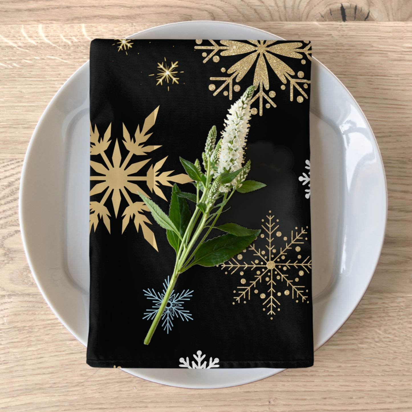 Gold Snowflake Napkins / Set of 4