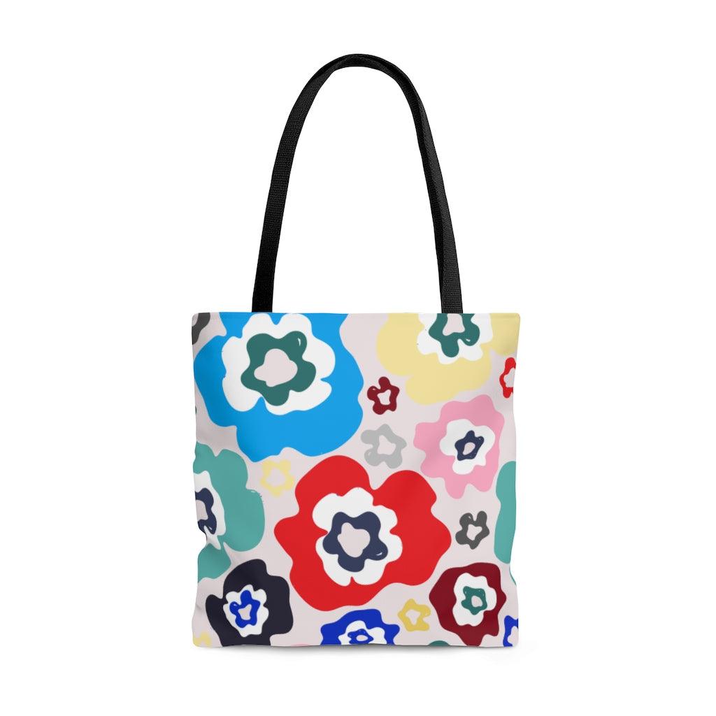 atstract floral tote bag in farmhouse style