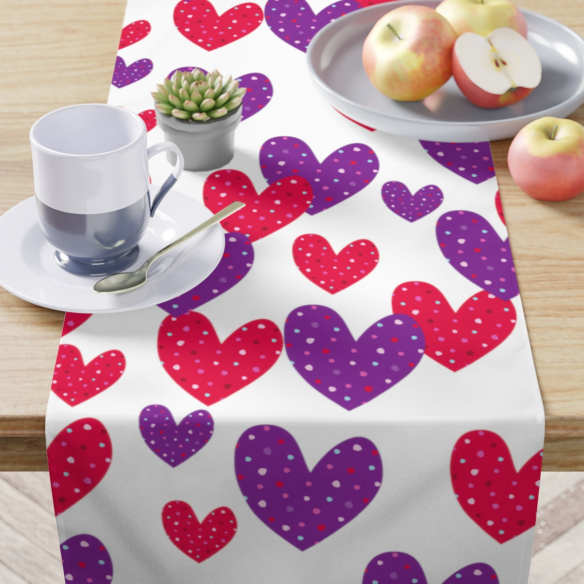 Valentines Day Table Runner / Valentines Day Decor