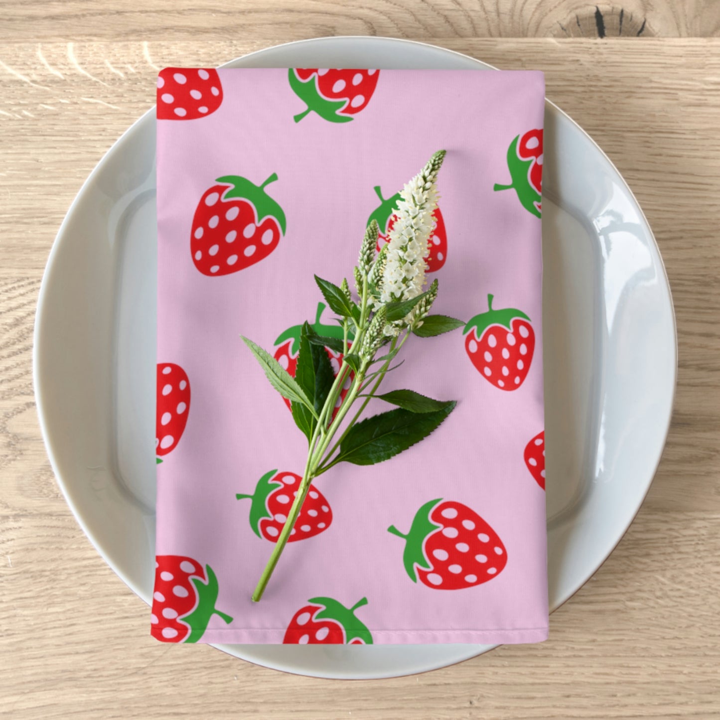 Strawberry Napkins / Summer Napkins / Pink Cloth Napkins / Set of 4