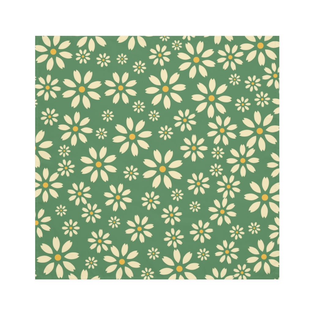 summer dinner napkins with white daisies