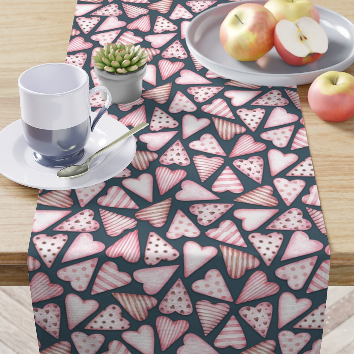 Valentines Day Table Runner / Valentines Day Decor