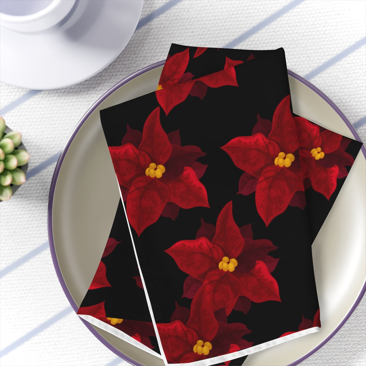 Christmas Napkins / Poinsettia Christmas Decor / Poinsettia Napkins