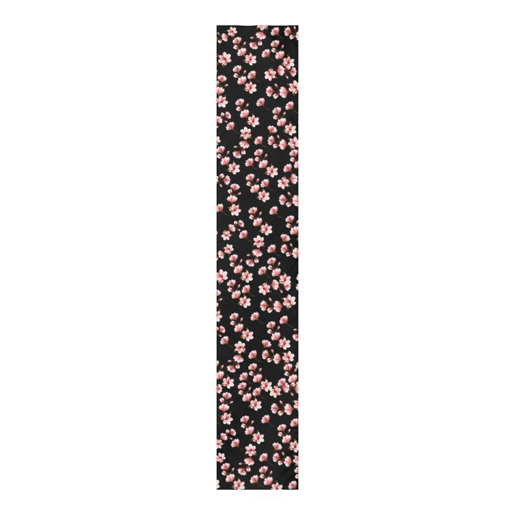 flat view of magnolia table runenr