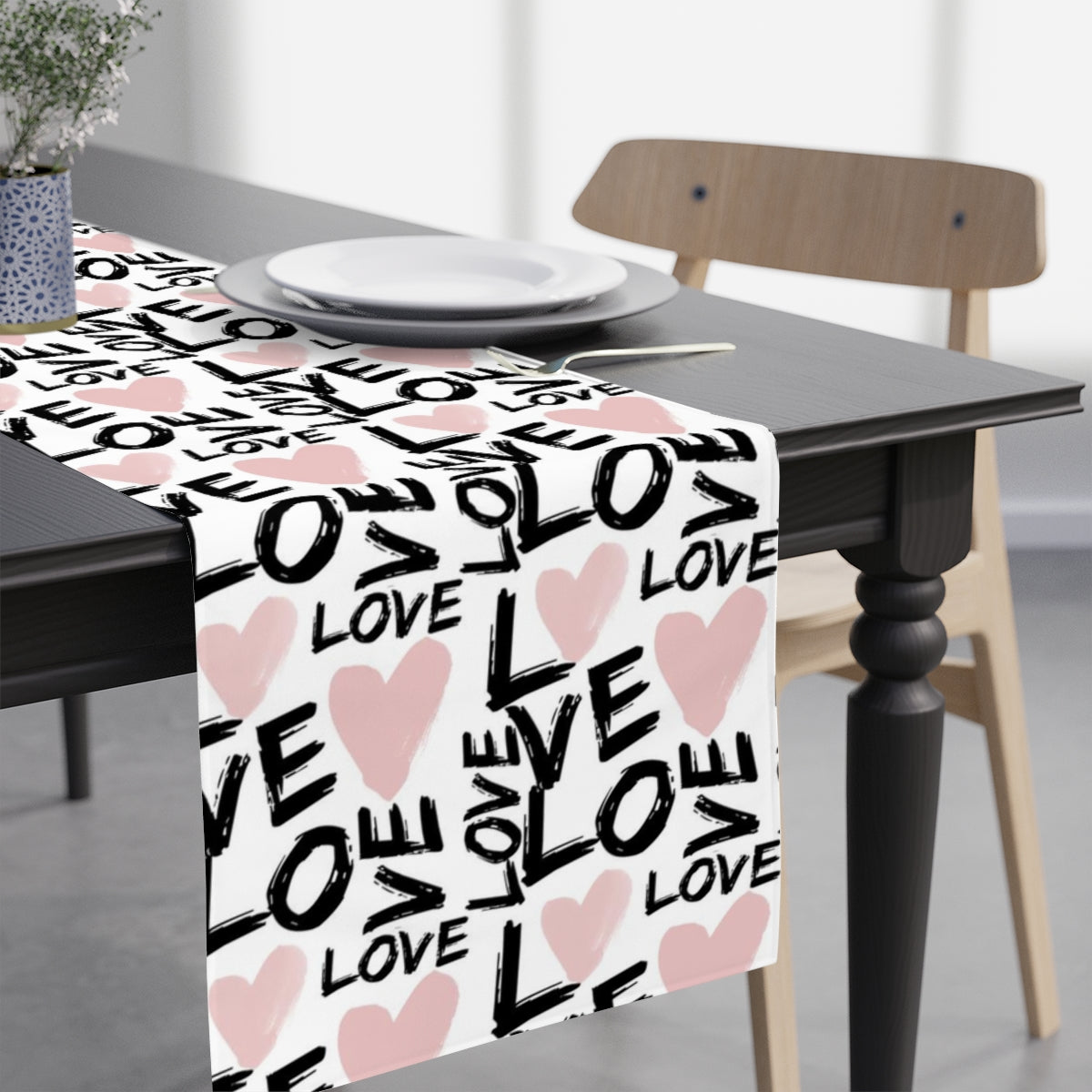 Valentines Day Table Runner / Valentines Day Decor / Pink Heart Table Runner