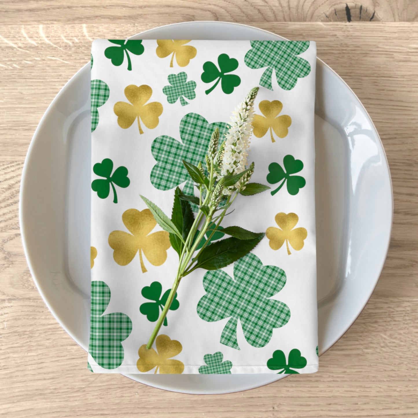 St Patrick's Day Napkins / St Patrick's Day Decor / Shamrock Napkins