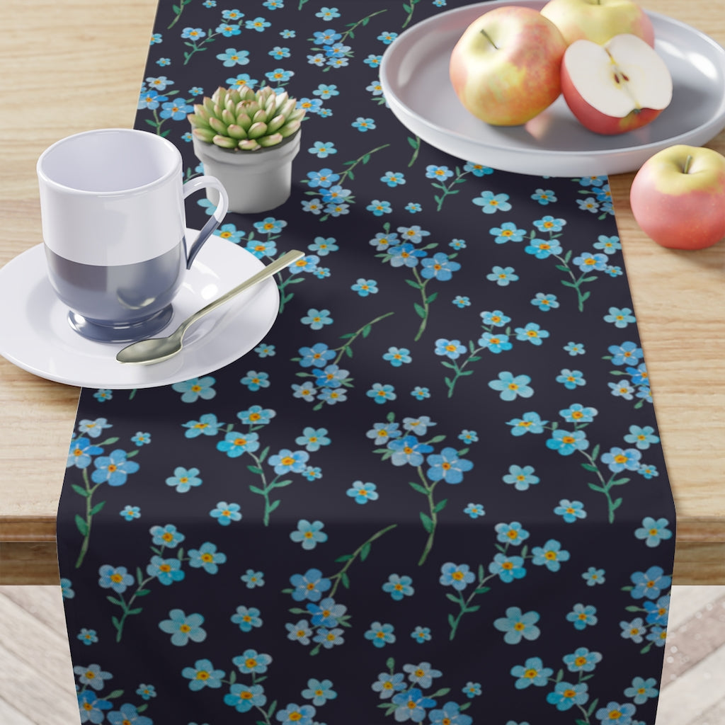 summer table runner in navy blue with light blue flowers