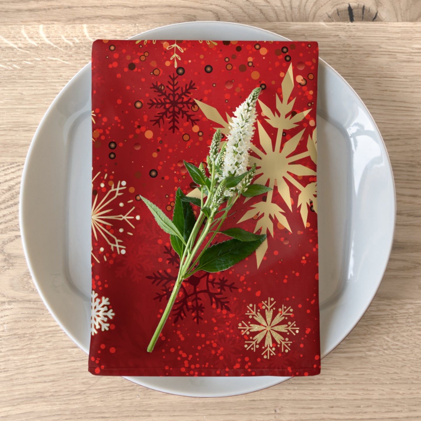 Red and Gold Snowflake Christmas Napkins / Set of 4 Cloth Napkins