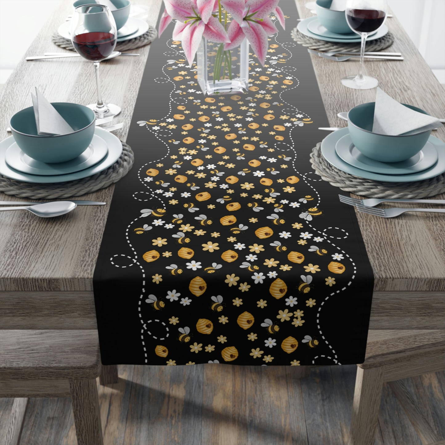 Honey Bee Table Runner / Summer Table Decor