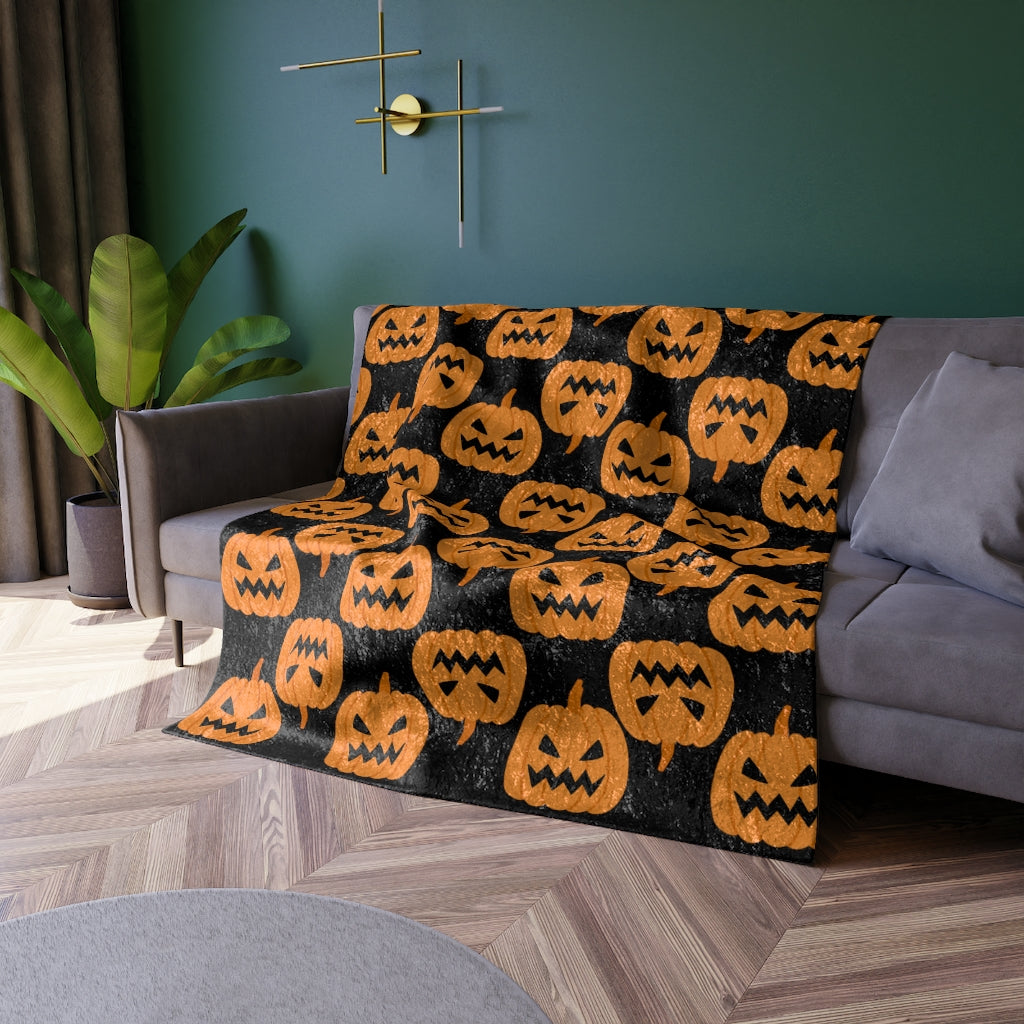 halloween jack o lantern blanket with orange pumpkin pattern