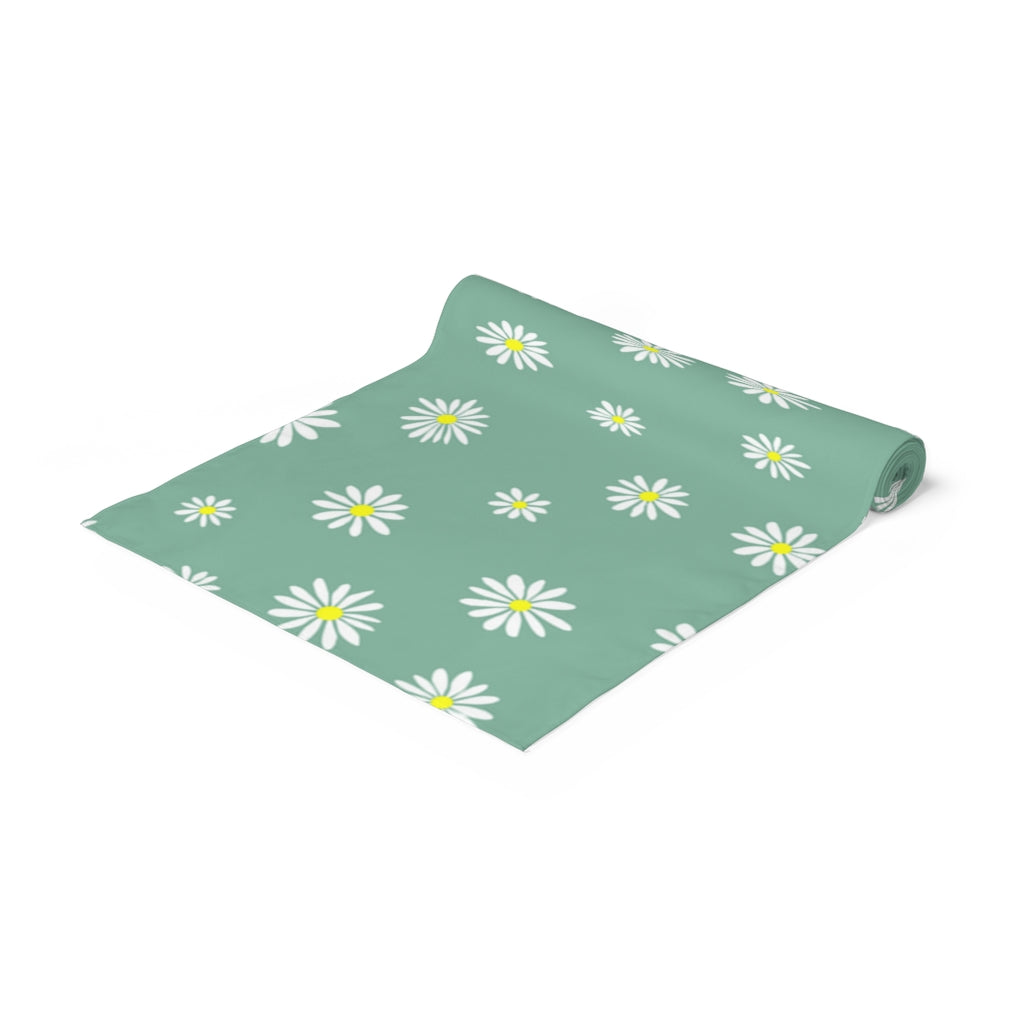 spring table runner with white daisies