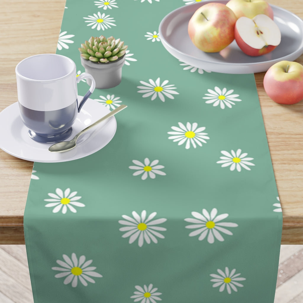 Daisy Table Runner / Green Table Runner